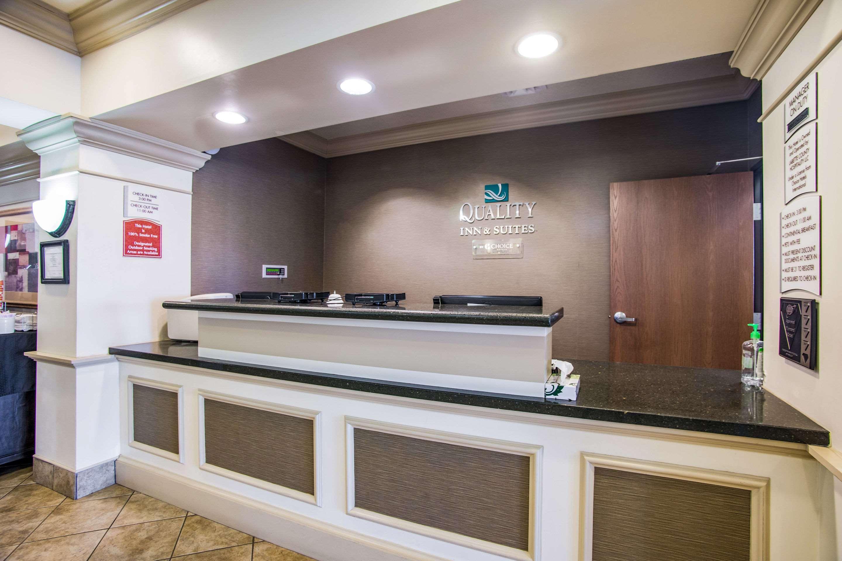 Quality Inn Parsons North Exteriér fotografie