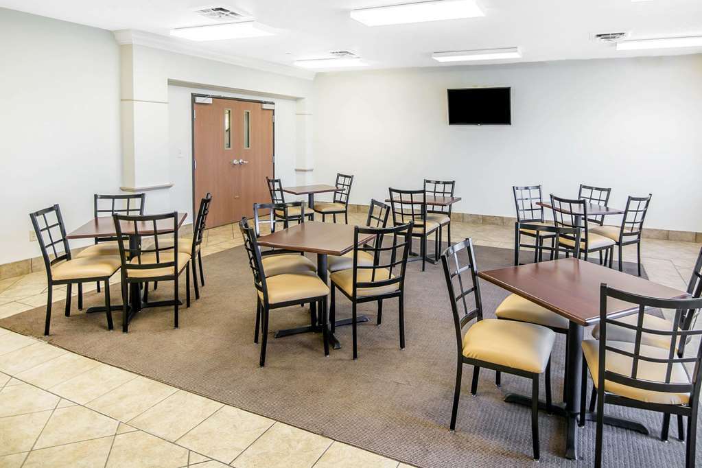 Quality Inn Parsons North Restaurace fotografie