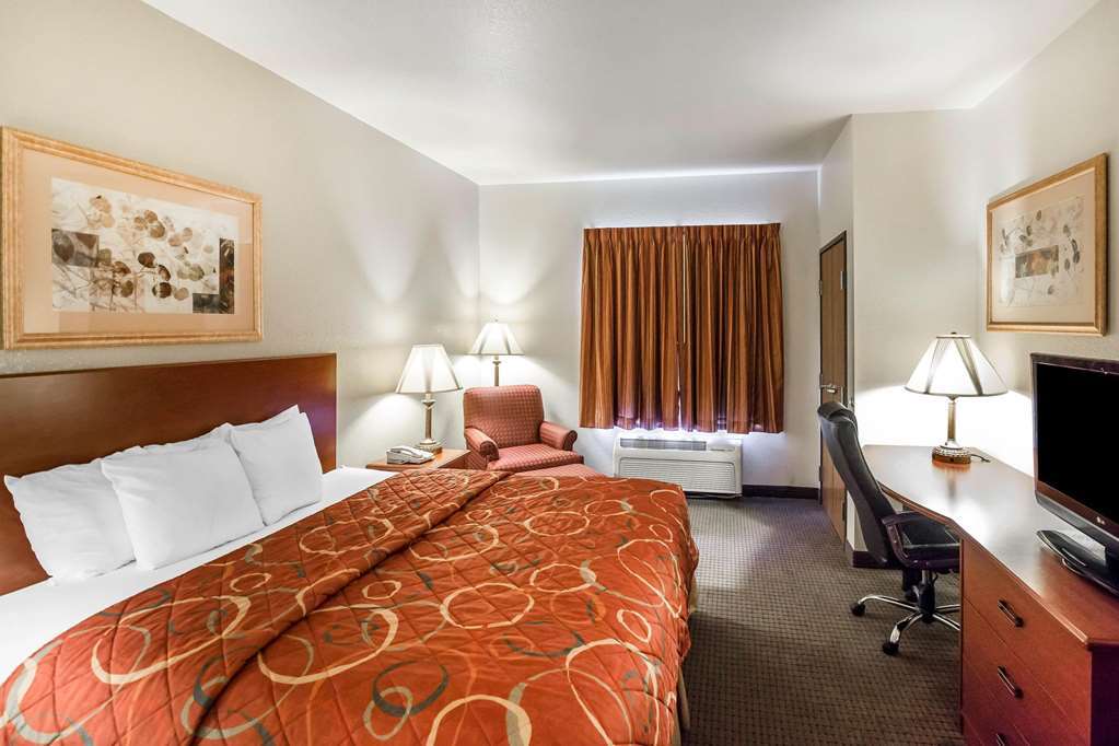 Quality Inn Parsons North Pokoj fotografie