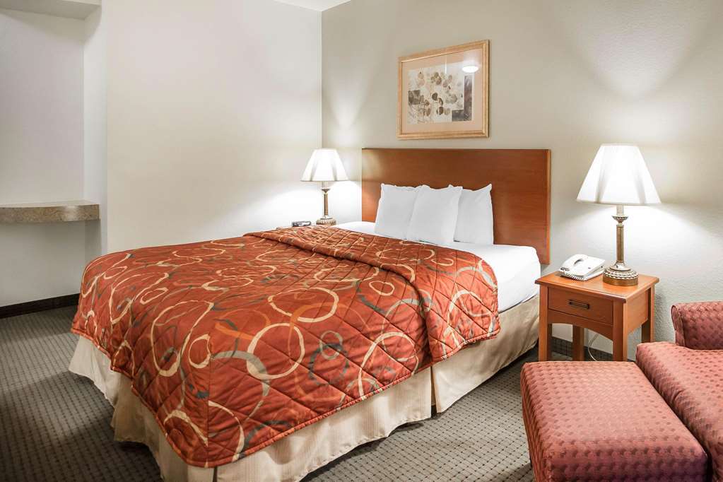 Quality Inn Parsons North Pokoj fotografie
