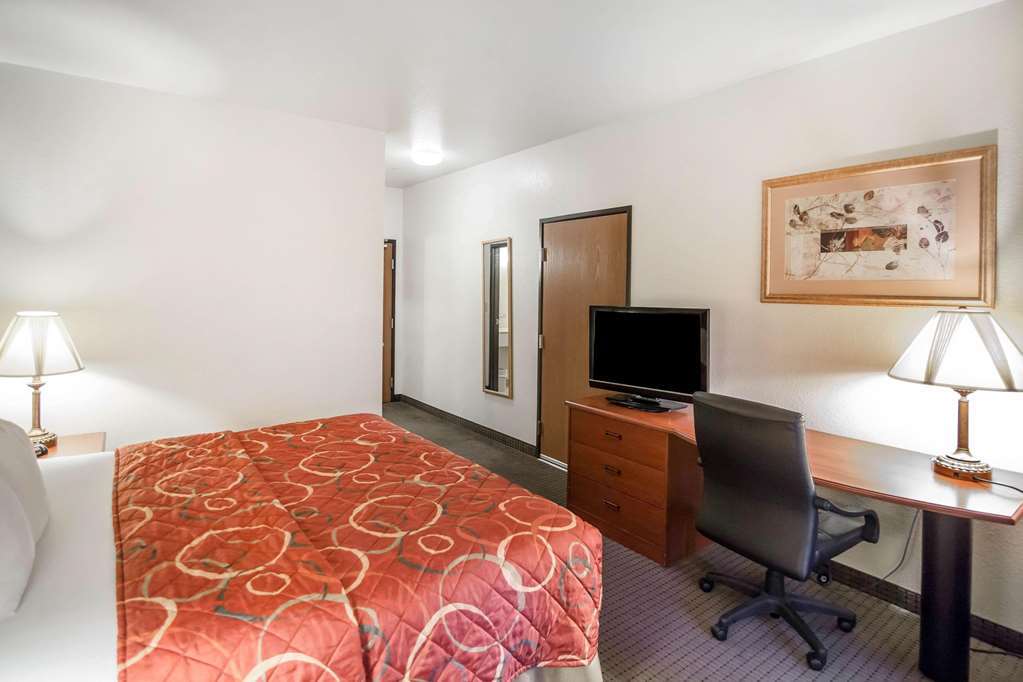 Quality Inn Parsons North Pokoj fotografie